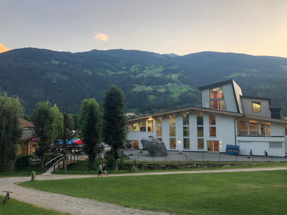 Zillerglueckhuette - 5 Sterne Camping Aufenfeld Aschau Im Zillertal Dış mekan fotoğraf